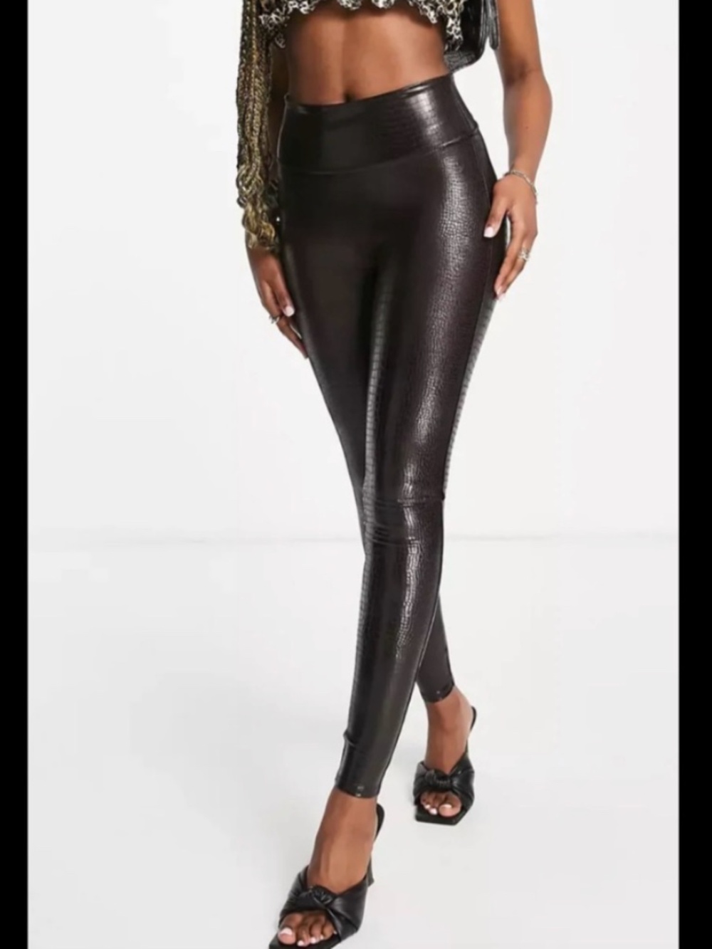 NEW! Spanx Faux Shiny Leather Crocodile Leather Leggings Size Small/Petite